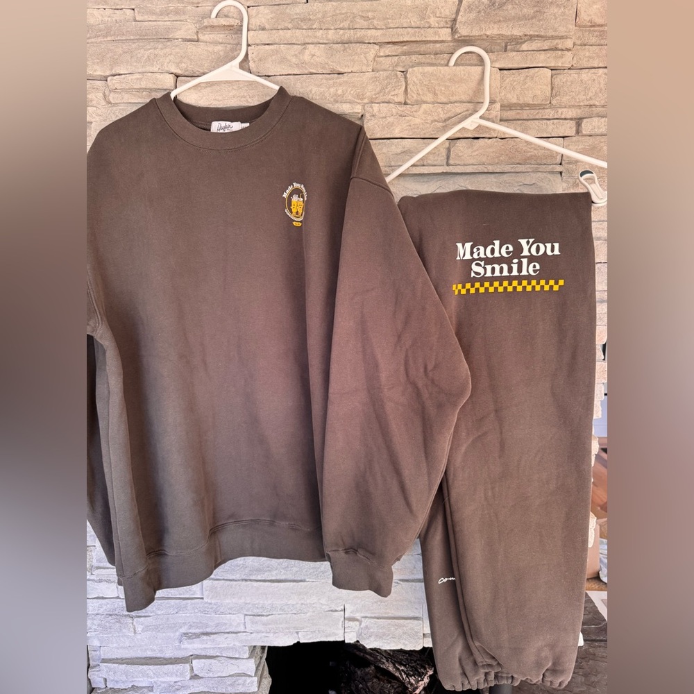 Mayfair Group “Made You Smile” Matching Set Sweatpants & Crew Neck Sweatshirt